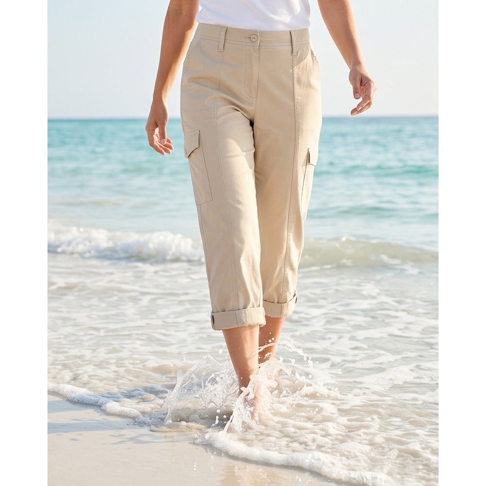 Chico's 0.5 Fitigues Cargo Capri Pants Pale Taupe Pedal Pushers Crop US 6 NWT